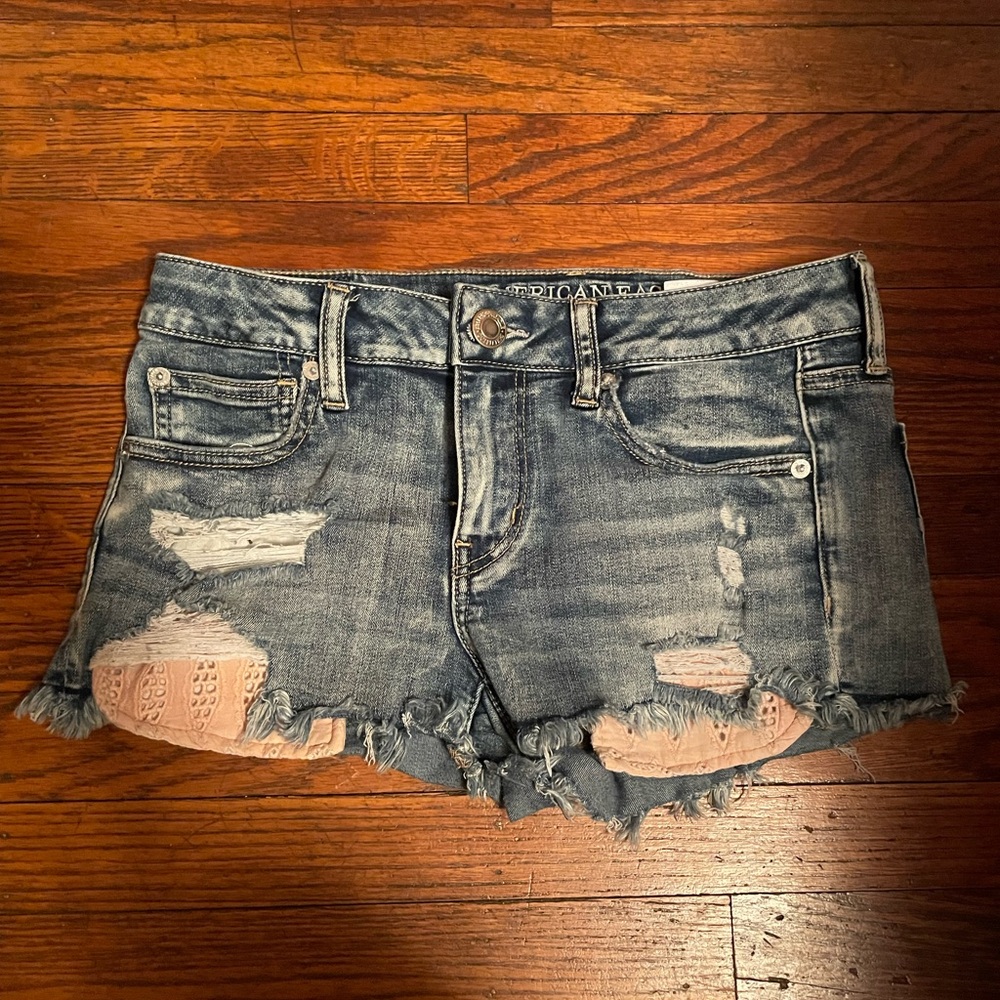 last chance!! AE 2012 crochet pock shorts